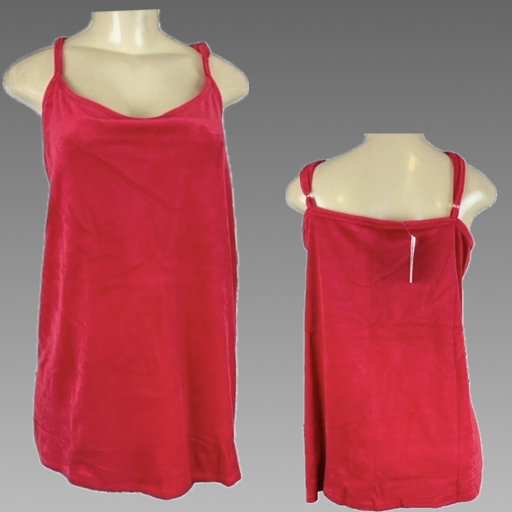 Torrid 4X Red Plush Velour Camisole Tank Top Scoop Neckline Adjustable Straps